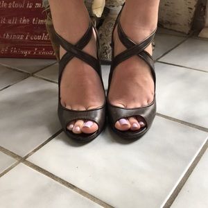 Brown Max Studio Cross Cross Heel